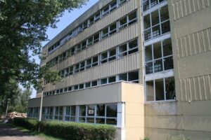 Balassagyarmat, Madách Imre Kollégium – IQ-Therm nyílászáró-referencia