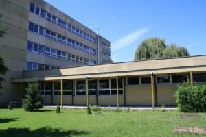 Balassagyarmat, Madách Imre Kollégium – IQ-Therm nyílászáró-referencia