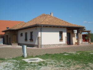 IQ-Therm referencia: Családi ház nyílászáróinak cseréje