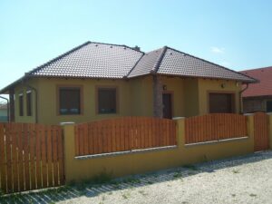 Családi házak, épületek nyílászárói – IQ-Therm nyílászáró-referencia