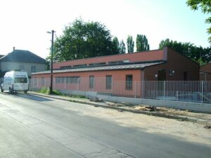 Esztergomi Bölcsőde – IQ-Therm nyílászáró-referencia